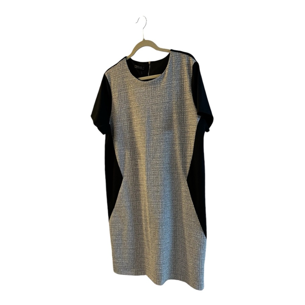 Metaphor dress in size XL black with gray tweed. Style is very slenderizing
